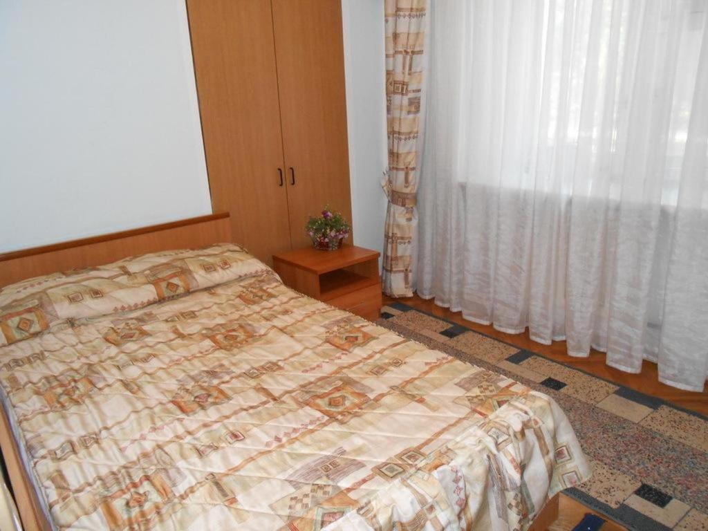 Zhibek Zholy Hotel Astana Værelse billede